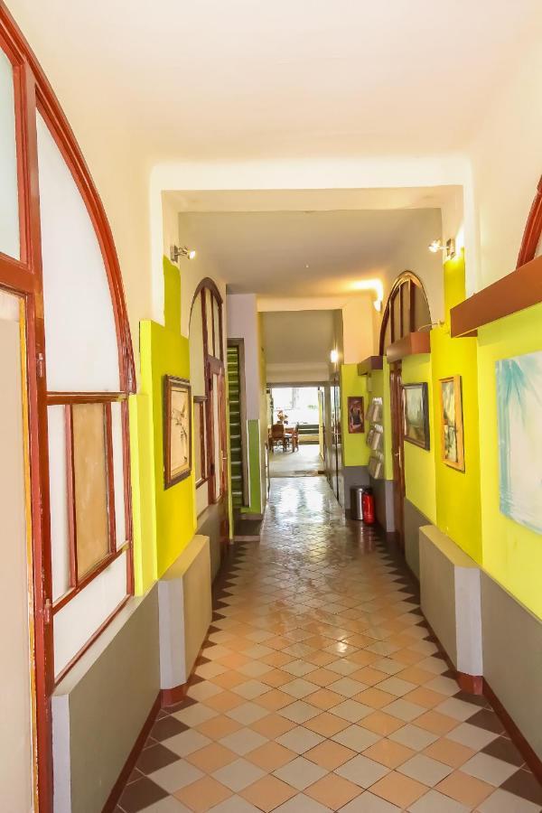 Economic 2sb In Lively Area Appartement *